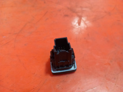 ebay-src:https://i.ebayimg.com/00/s/mtiwmfgxnjaw/z/5woaaeswwobqk82a/$_57.jpg