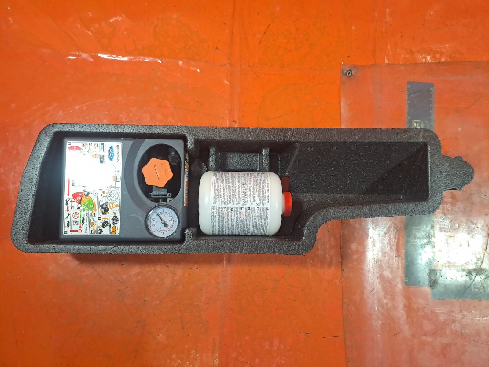 ✅FORD TRANSIT COURIER 1.5 DIESEL 2024 WHEEL SPACE SAVER TYRE INFLATOR KIT A356 - Image 1
