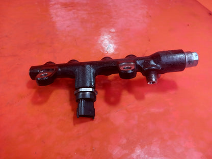 2021 Mercedes W415 Citan Fuel Injector Rail Warranty A399 - Image 9