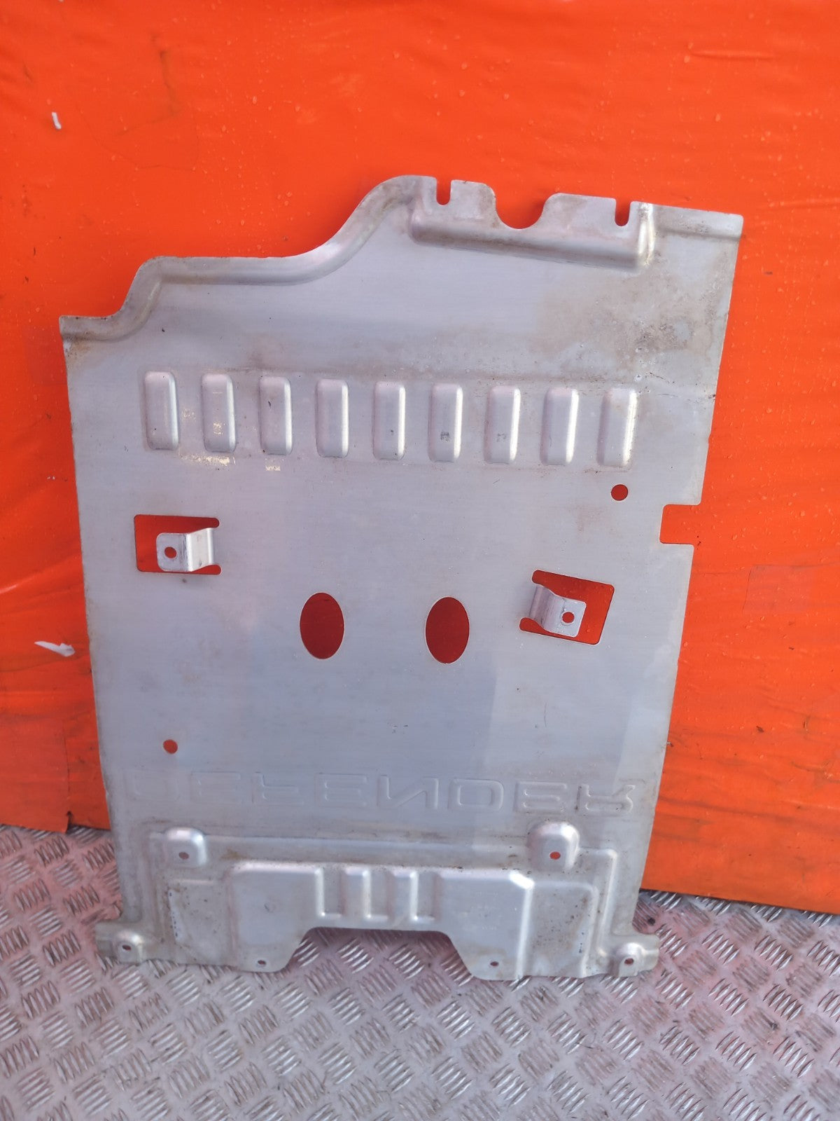 Land Rover Defender L663 3.0 Diesel 2025 Engine Undertray Splash Guard Warranty - Image 2