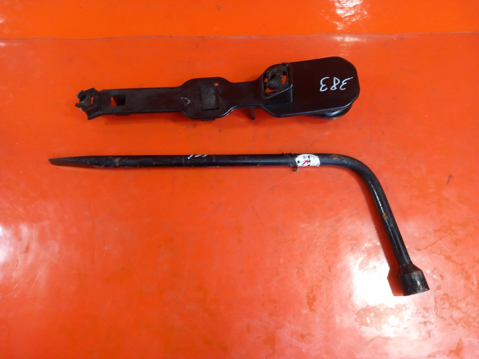 ebay-src:https://i.ebayimg.com/00/s/mtiwmfgxnjaw/z/pheaaeswjydqynex/$_57.jpg