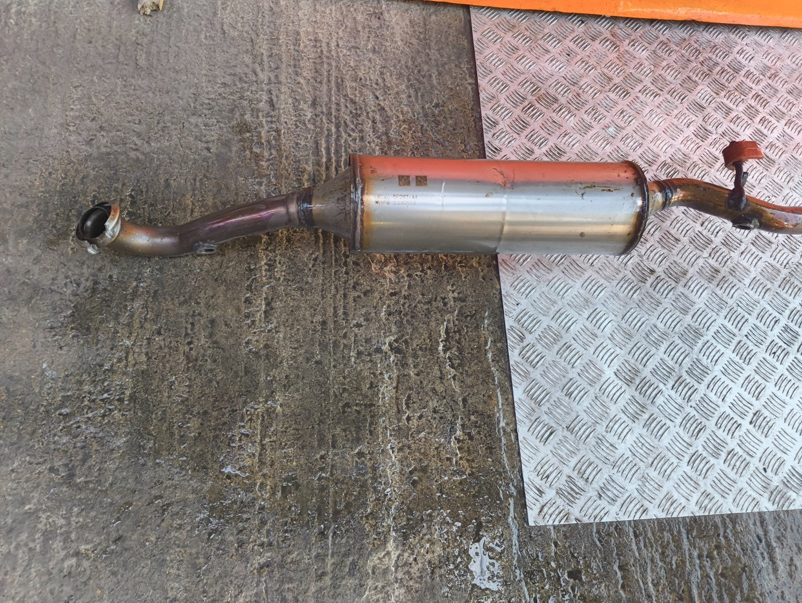 ebay-src:https://i.ebayimg.com/00/s/mtiwnfgxnjaw/z/otoaaeswc0rpqajc/$_57.jpg