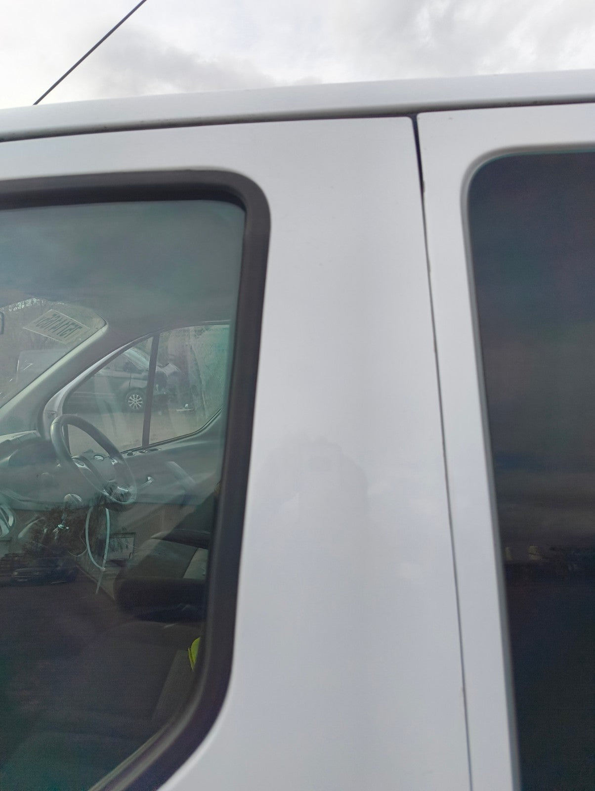✅Ford Tourneo Custom 2.2 Diesel 2015 Front Left Door Bare White Scratches A377 - Image 9