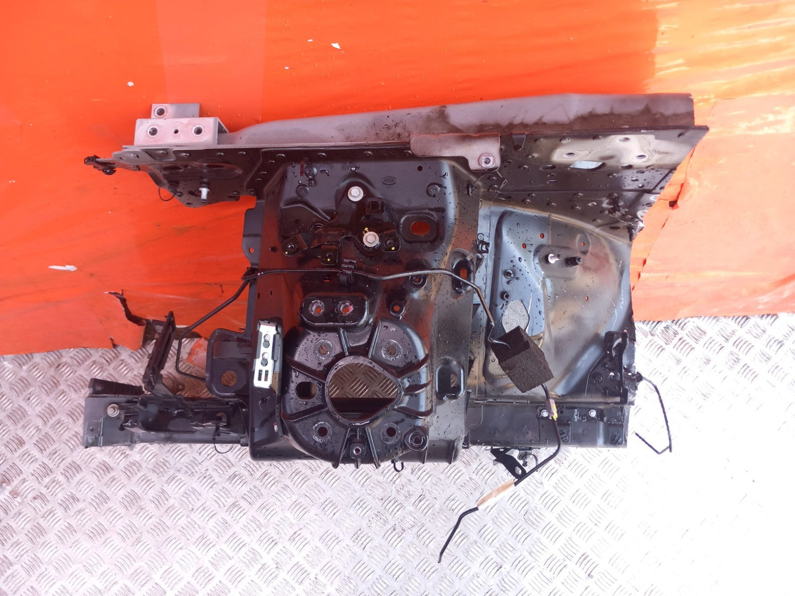 Land Rover Defender L663 3.0 Diesel 2025 Front Right Chassis Leg L8B2002A72AC - Image 9