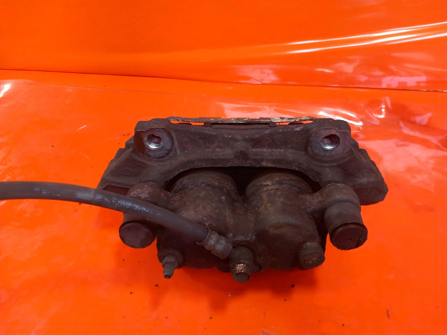 Ford Galaxy Zetec 2.0 Diesel 2019 Front Right Brake Caliper E1GC2010LD Warranty  - Image 11