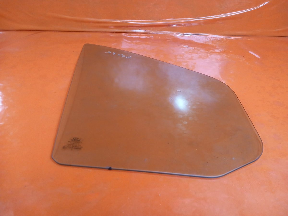 2023 Ford Transit Custom Front Right Quarter Window Glass BK21-V21418-A A404 - Image 2