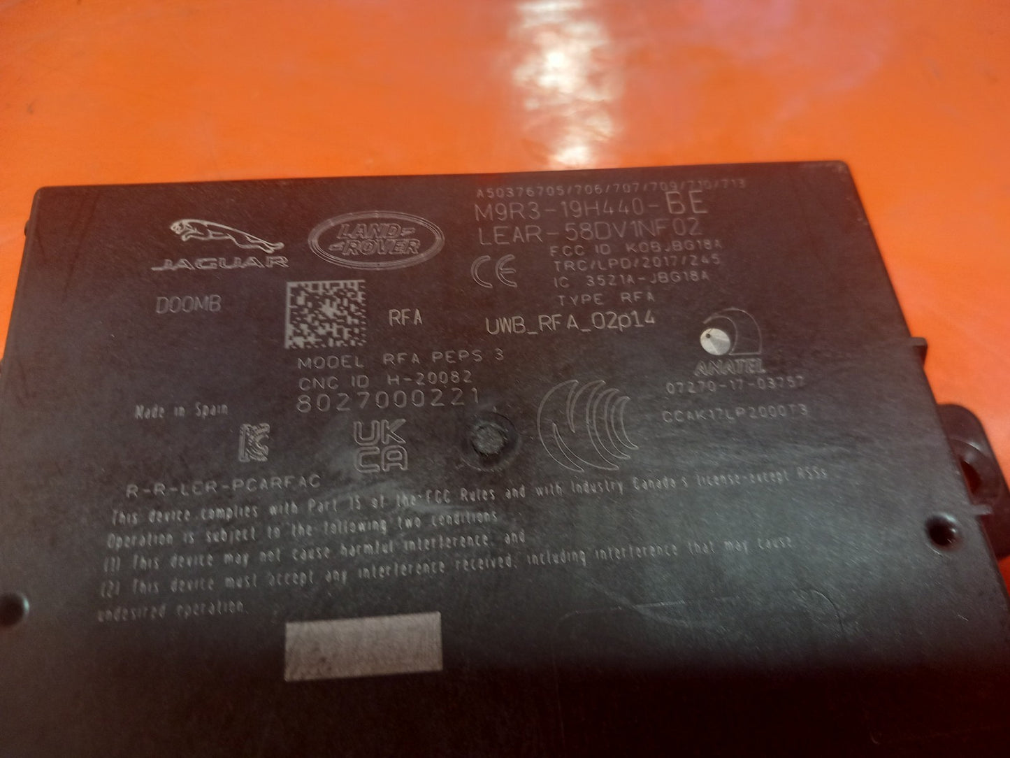 Land Rover Defender L663 3.0 Diesel 2025 Keyless Entry Control Module M9R319H440 - Image 7