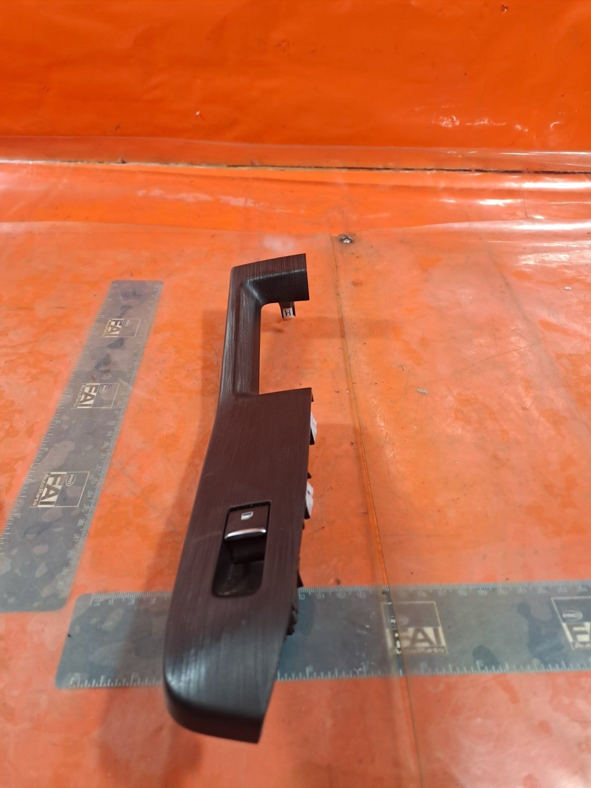 ✅FORD KUGA ST-LINE 2.5 PETROL 2025 FRONT LEFT WINDOW SWITCH LV4B14B133AEW A326 - Image 5