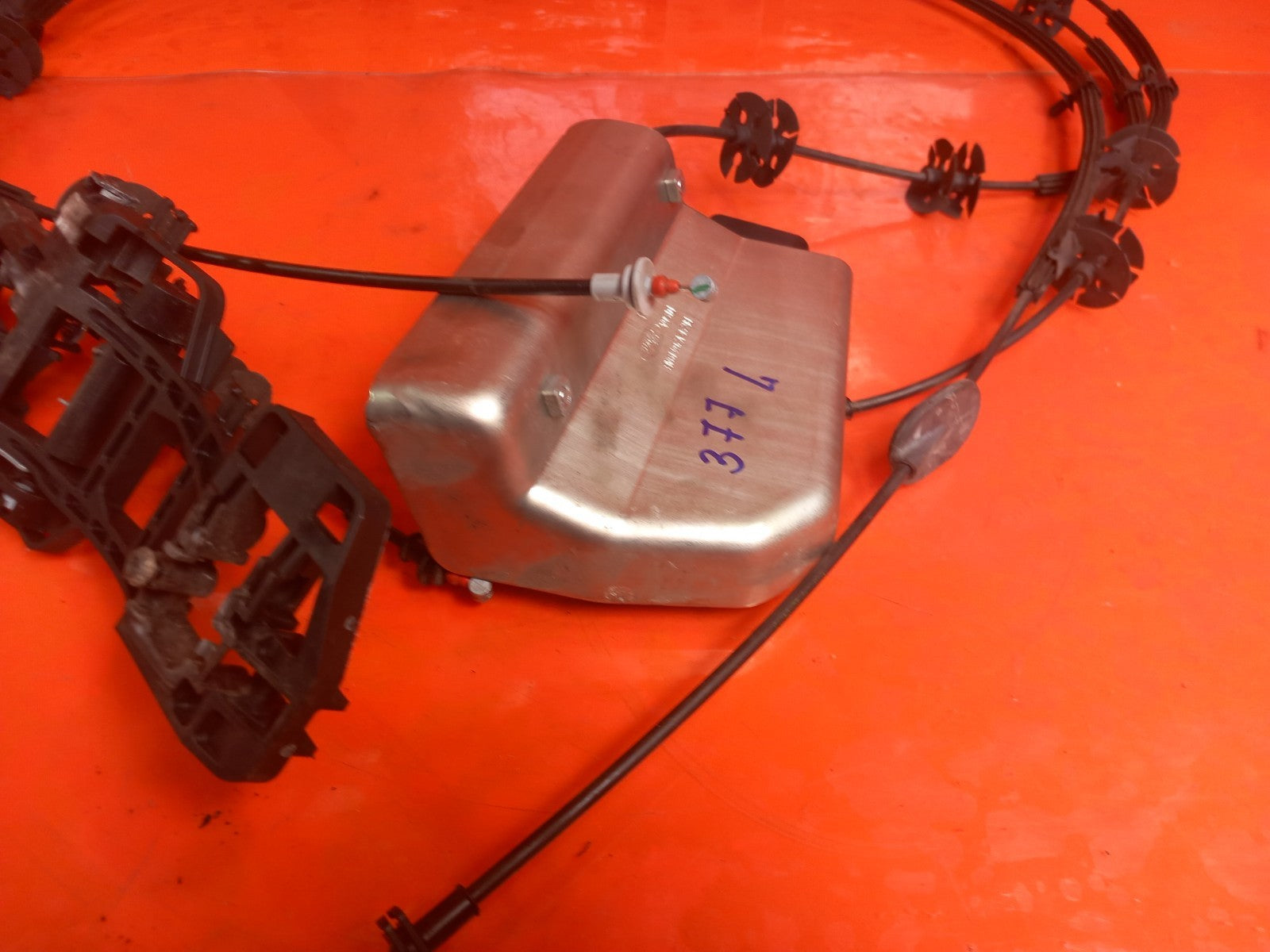 Ford Tourneo Custom 2.2 Diesel 2015 Left Sliding Door Lock BK2AV26413BB Warranty - Image 6