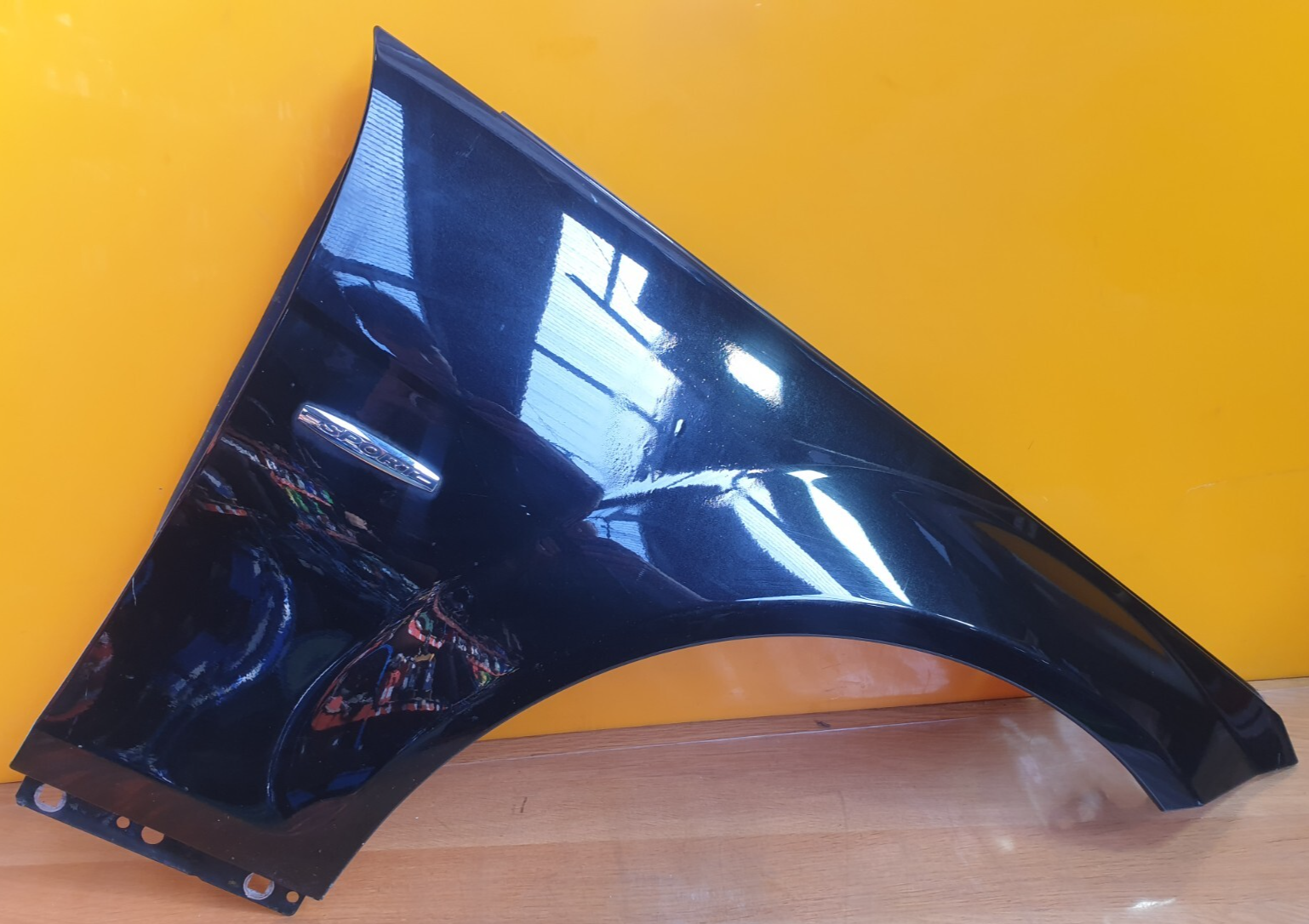 ✅2013 Mercedes C Class W204 AMG Sport Front Right Wing Fender Panel Black (197) - Image 1