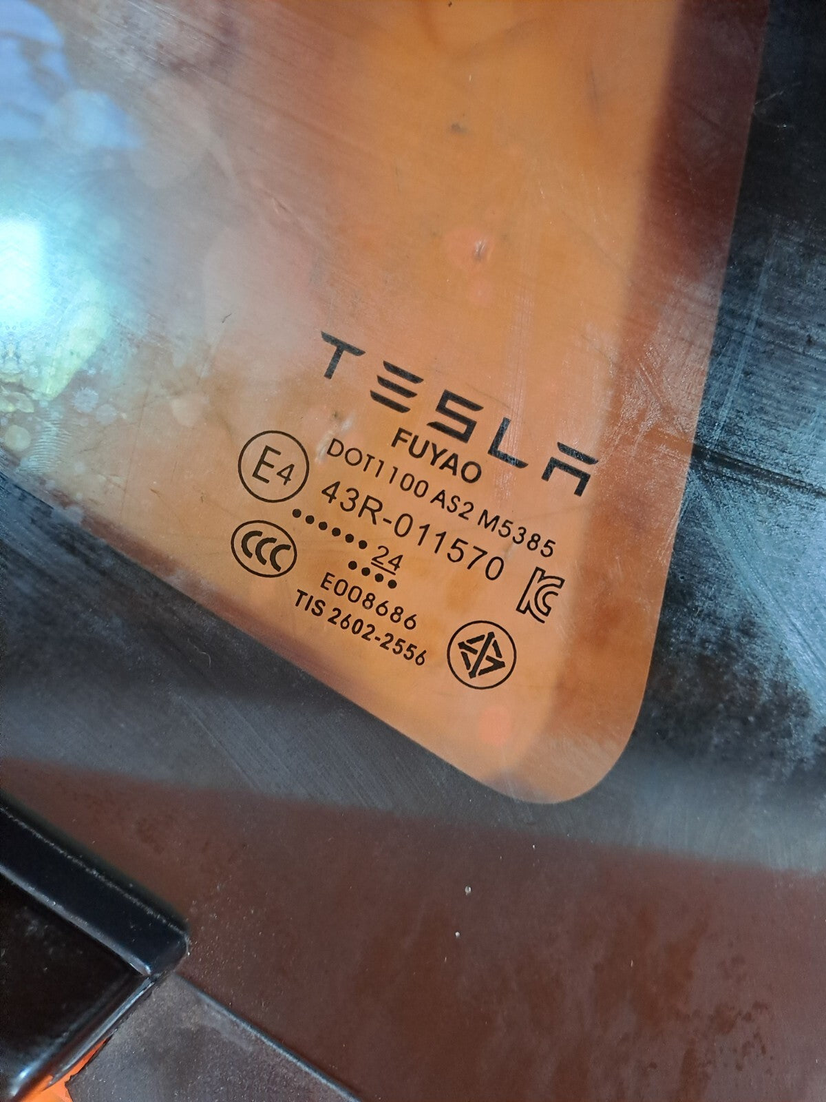 TESLA MODEL 3 LONG 2024 REAR RIGHT QUARTER WINDOW GLASS 43R-011570 1910990-00-C - Image 7