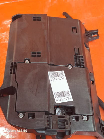 ✅MERCEDES A180 SPORT 1.3 PETROL 2025 FUSE RELAY BOX A1779061002 A2479005819 A311 - Image 4