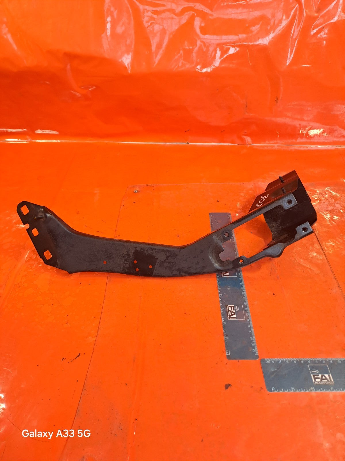 ✅2018 BMW X1 F48 2.0P LEFT HEADLIGHT SUPPORT BRACKET 7426633 + WARRANTY A303 - Image 5