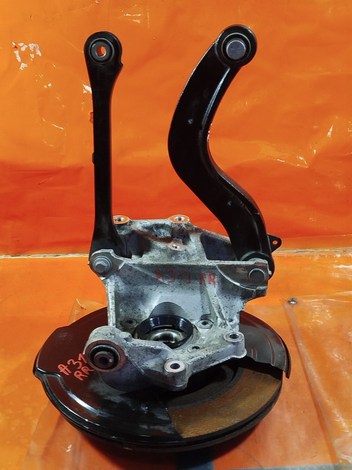 ✅POLESTAR 2 LONG RANGE 2023 REAR RIGHT WHEEL HUB 32373457 31681852 Warranty A312 - Image 1