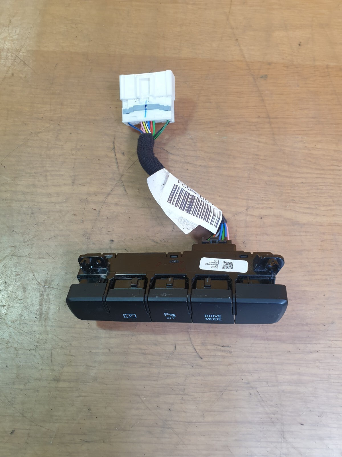 ✅Hyundai I20 N Line 2023 1.0 Petrol SWITCH DRIVE MODE PARK ASSIST 93300-Q0750 - Image 3