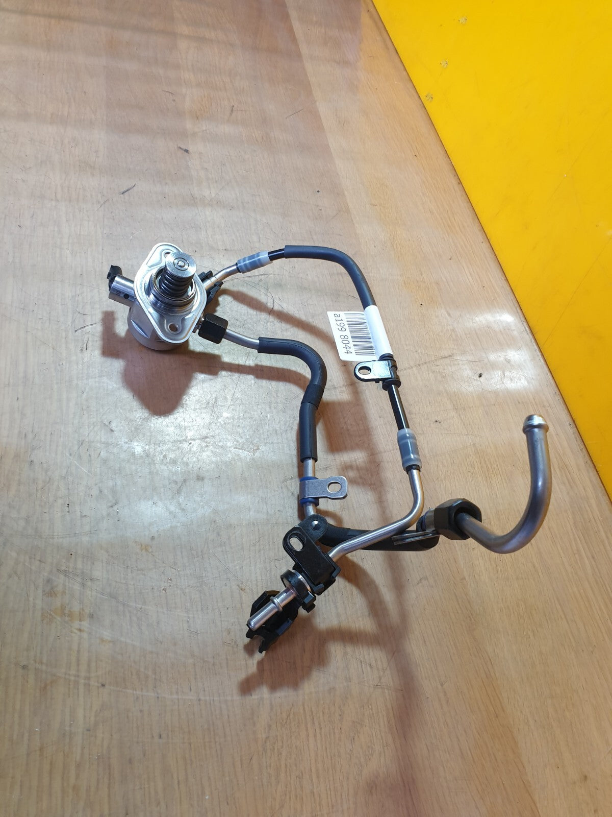 ebay-src:https://i.ebayimg.com/00/s/mtywmfgxmjaw/z/b8caaosweinmmlhi/$_57.jpg