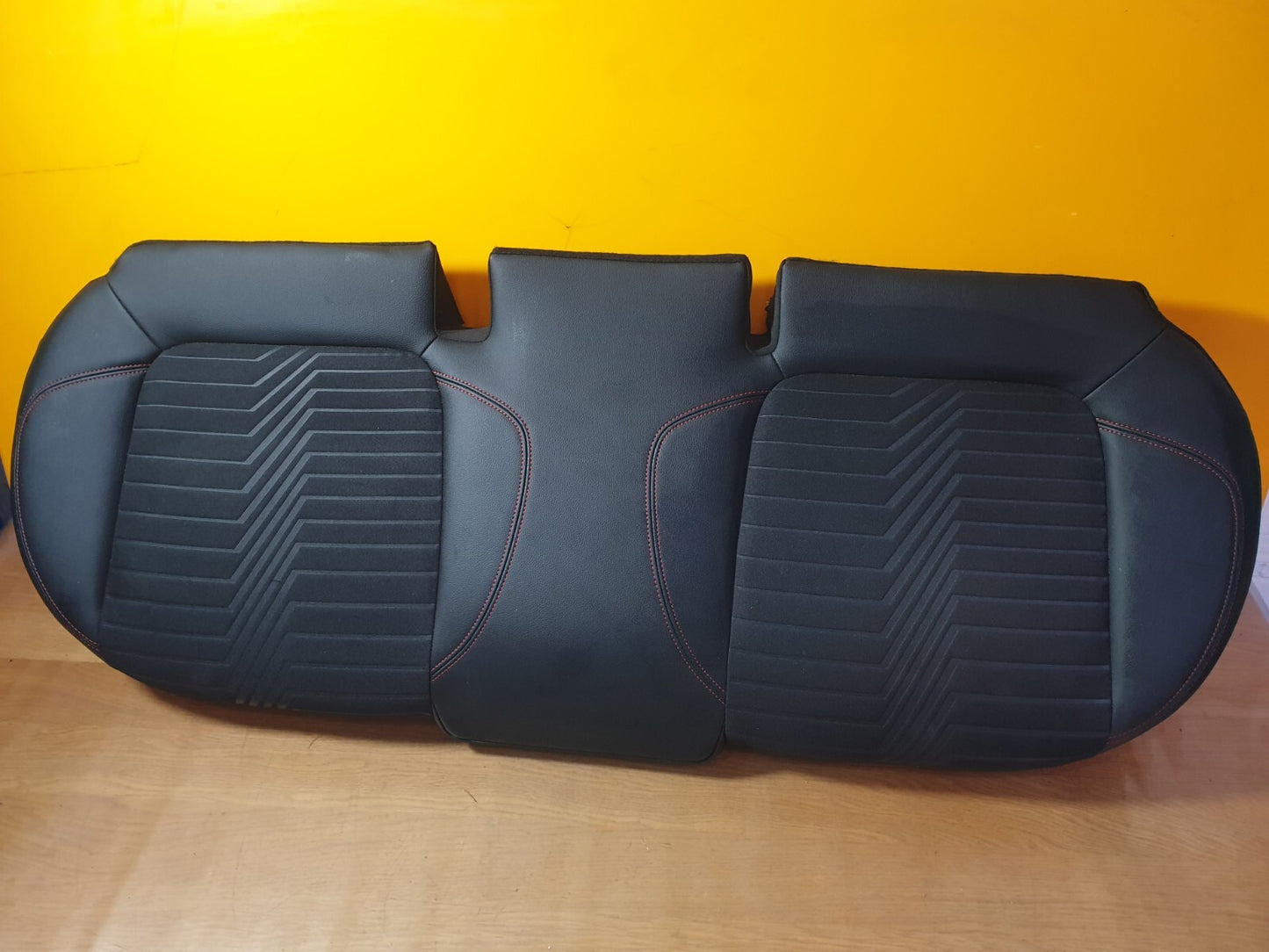 ebay-src:https://i.ebayimg.com/00/s/mtiwmfgxnjaw/z/xkuaaosw28rmxwpj/$_57.jpg