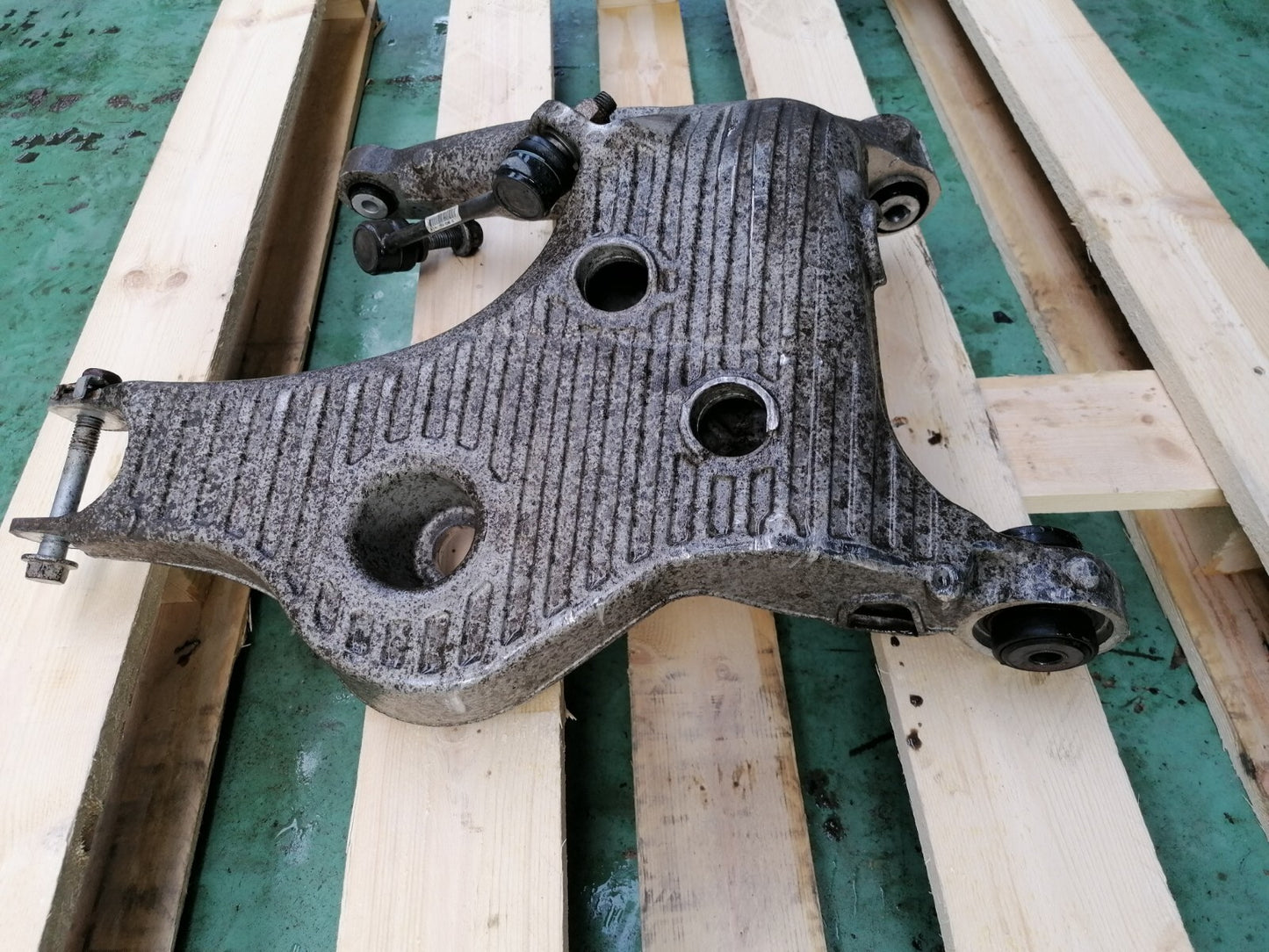 2018 LAND ROVER DISCOVERY 5 L462 Driver Side Rear Wishbone JPLA5B530AA A046 - Image 9