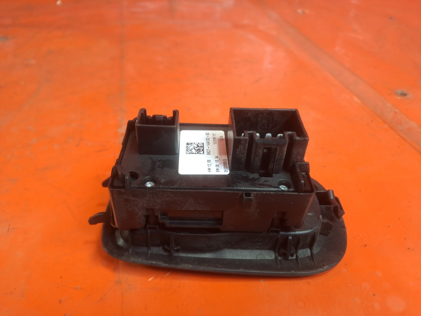 ✅Ford Transit Custom 2.2 Diesel 2014 Front Right Door Window Switch BK2T14A132BC - Image 10