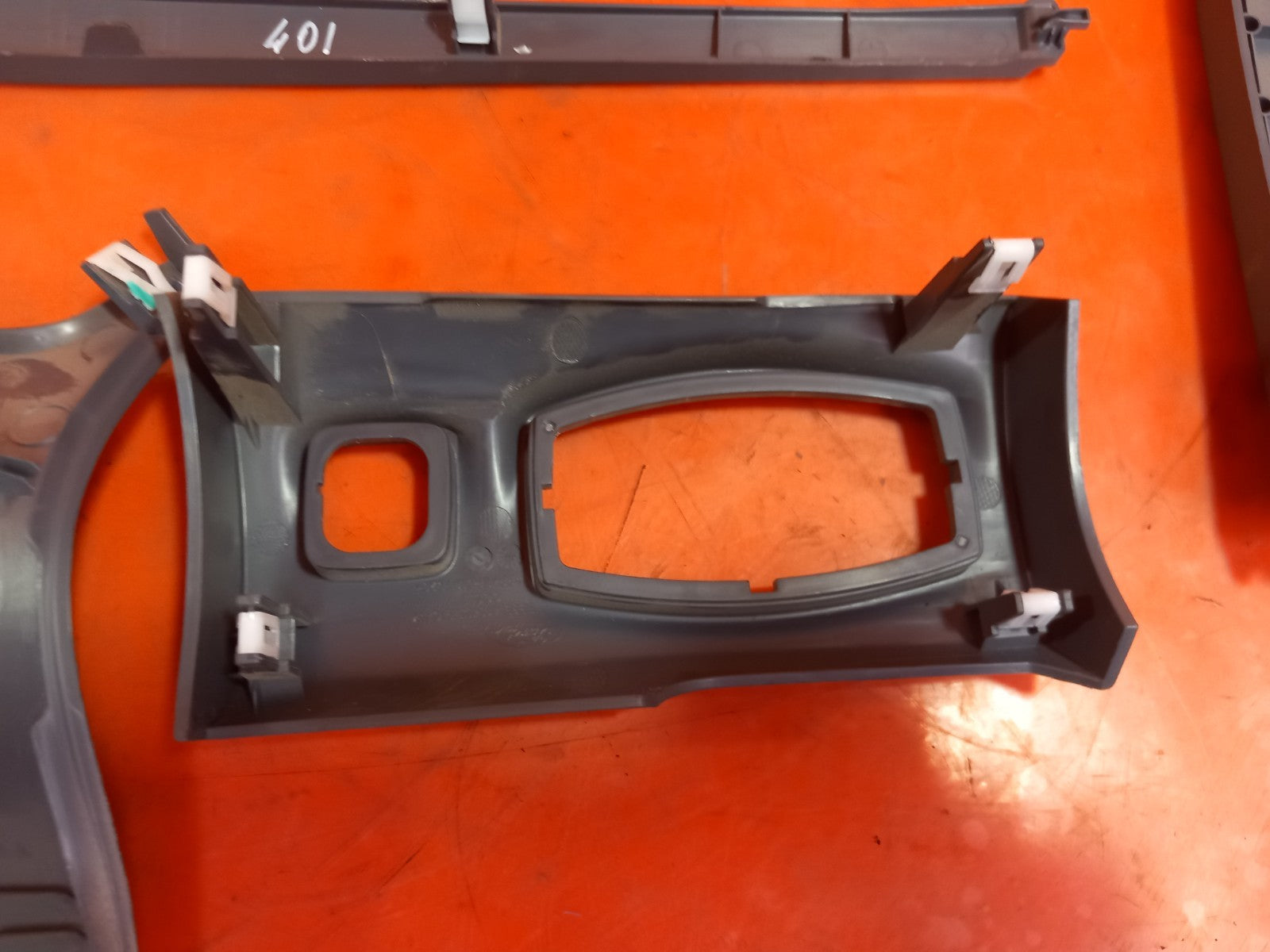 ebay-src:https://i.ebayimg.com/00/s/mtiwmfgxnjaw/z/2bqaaeswfjzqk8n9/$_57.jpg