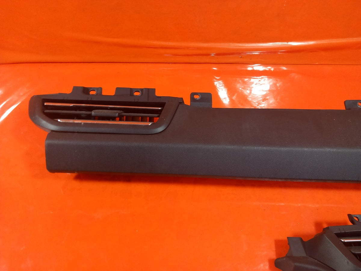 2024 Ford Transit Custom Dash Air Vent Trim PZ31-V01412-GC Warranty A406 - Image 2