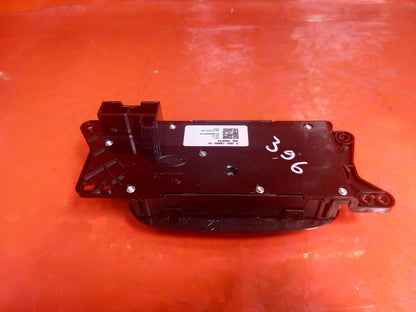 2025 Land Rover Defender L663 Seat Control Switch Button J9D3-14B566-AA A396 - Image 12