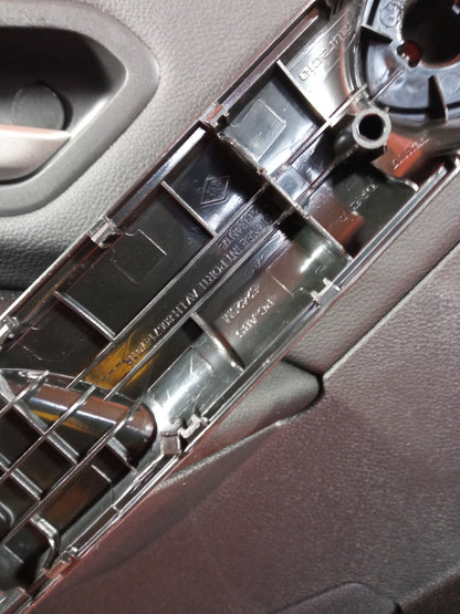 ✅Dacia Duster Journey 1.3 Petrol 2024 Front Left Door Card 809015502R Warranty - Image 6