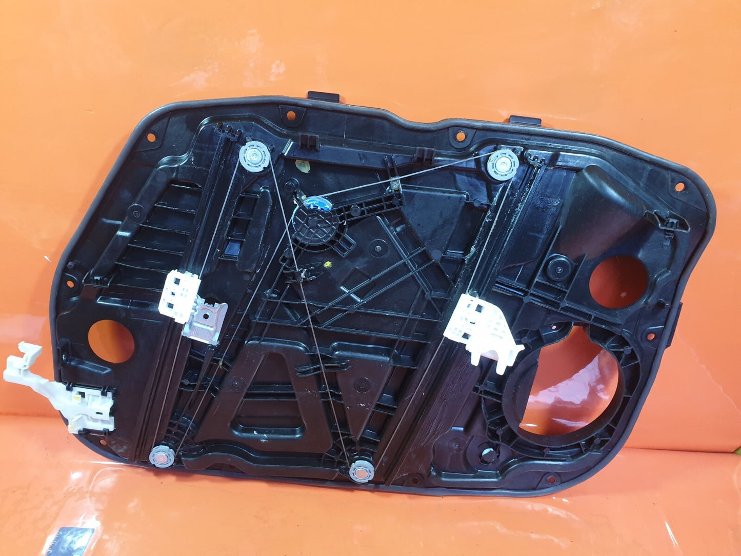 KIA XCEED 1.5 PETROL 2021 FRONT LEFT DOOR WINDOW REGULATOR 82470-J7160 Warranty - Image 1