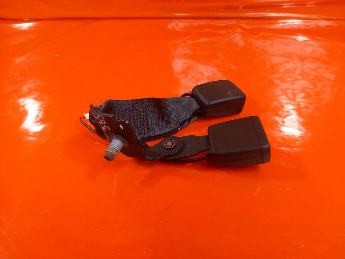 BMW F40 116D 1.5 Diesel 2021 Rear Middle Seat Buckle 7456284 Warranty A365 - Image 7