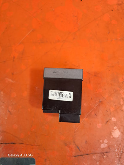 ✅Ssangyong Rodius Turismo 2.2 Diesel 2017 AUX SOCKET PORT USB BUS BLOCK A286 - Image 7