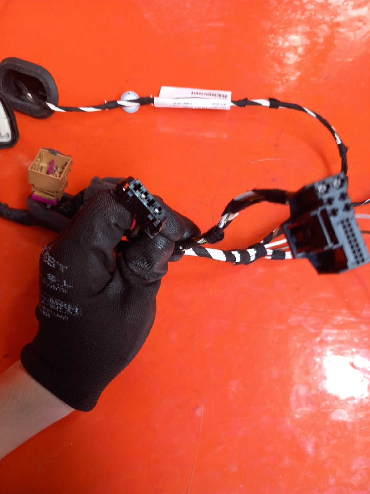 VW Transporter T30 2.0 Diesel 2021 Front Left Door Wiring Loom 2046230669 A410 - Image 9