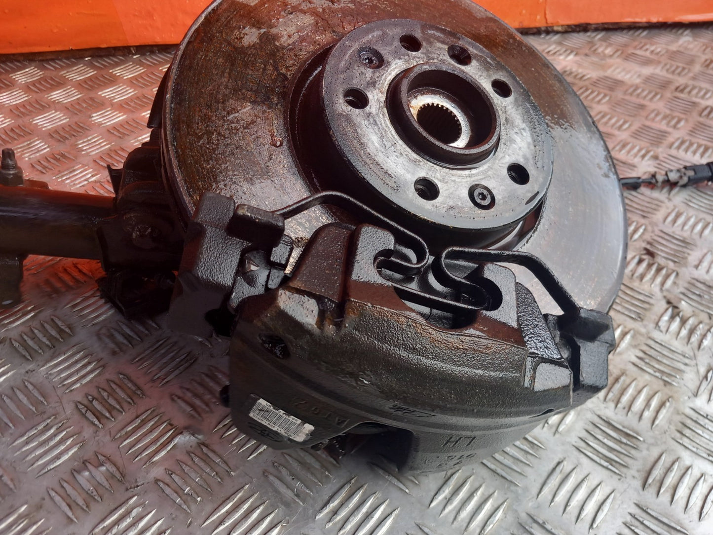 Vauxhall Vivaro 2900 1.5 Diesel 2020 Front Left Suspension Leg Hub Warranty A380 - Image 4