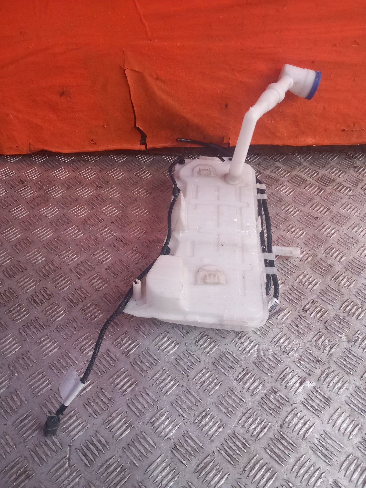 2021 Citroen Berlingo 650 Washer Bottle Tank Reservoir Warranty A415 - Image 3