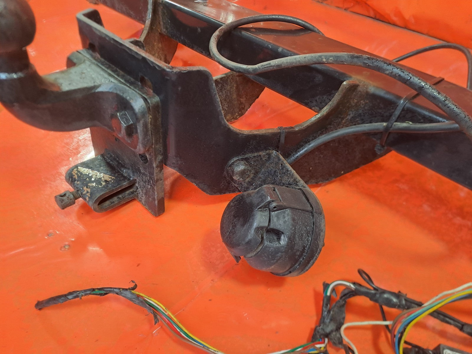✅Ford Transit Custom 2.2 Diesel 2014 Tow Bar With Electrics E11022797 Warranty - Image 12