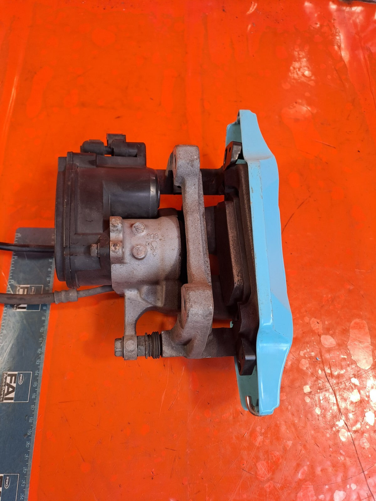 ✅TESLA MODEL 3 LONG RANGE 2020 REAR LEFT BRAKE CALIPER 1044623-00-H Warranty - Image 11