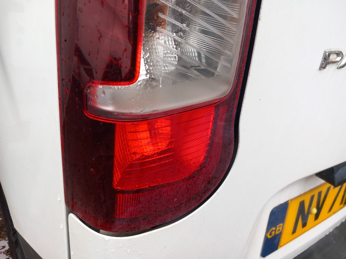 2022 Peugeot Partner K9 Rear Left Tail Light Warranty A419 - Image 3