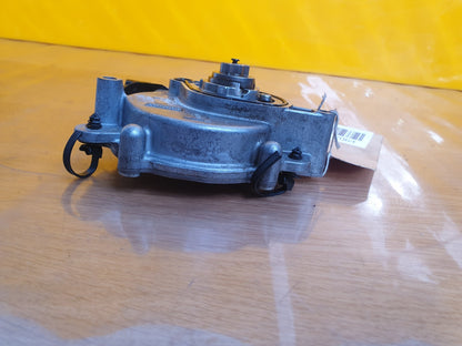 ebay-src:https://i.ebayimg.com/00/s/mtiwmfgxnjaw/z/k2caaoswpopliyre/$_57.jpg