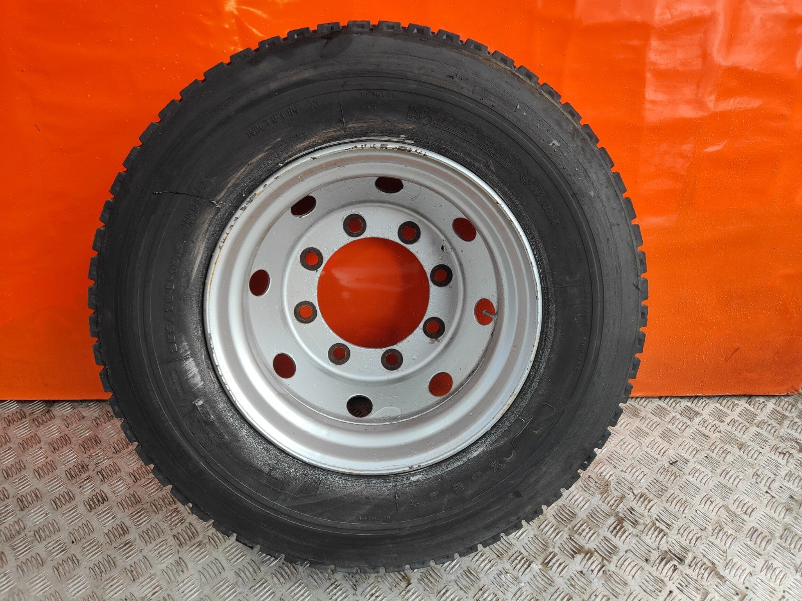ebay-src:https://i.ebayimg.com/00/s/mtiwmfgxnjaw/z/y-waaeswbyjpoa-d/$_57.jpg