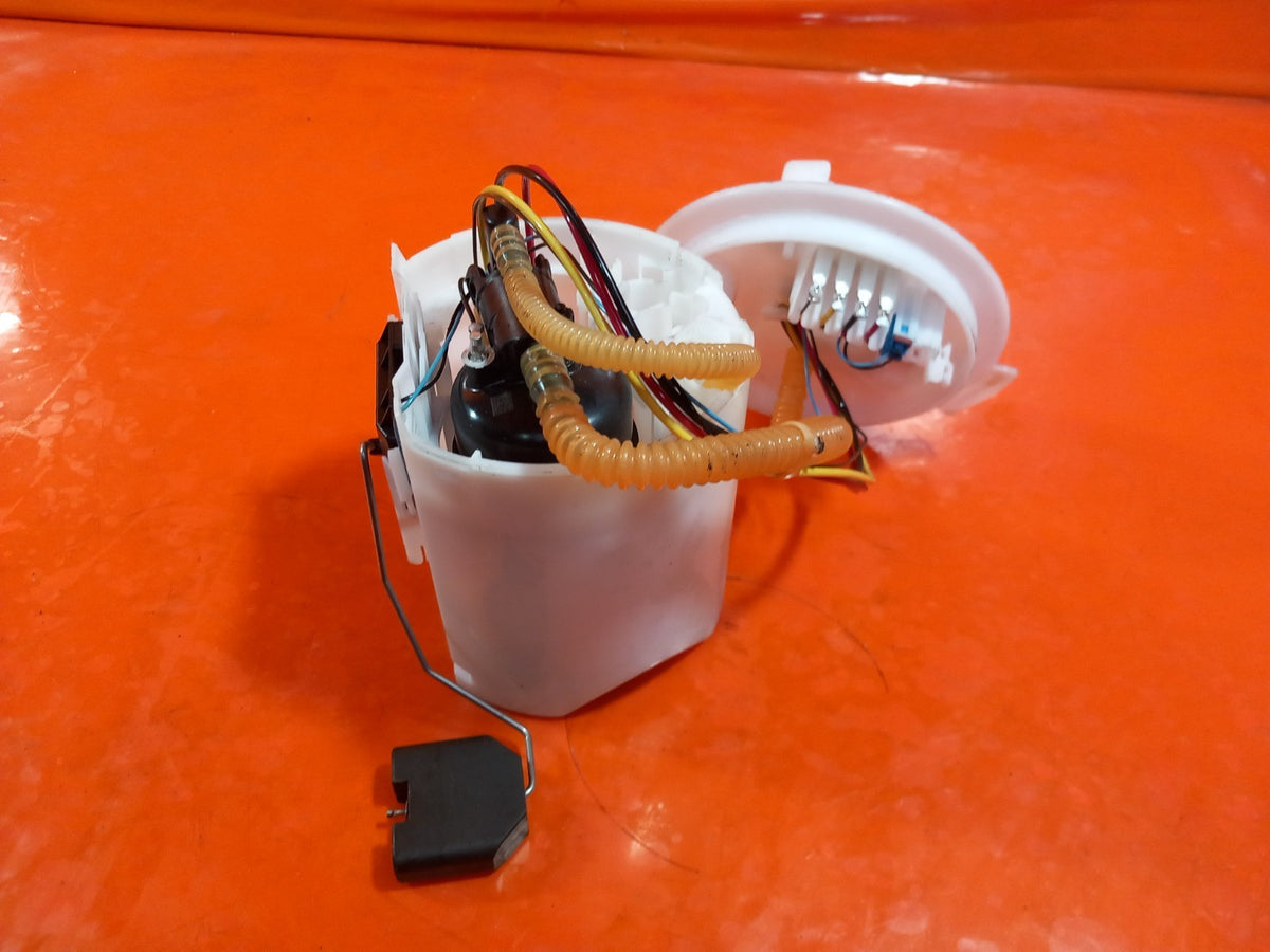 Mercedes CLA W118 Fuel Pump Sender Unit A2474705300 Warranty xAA - Image 4