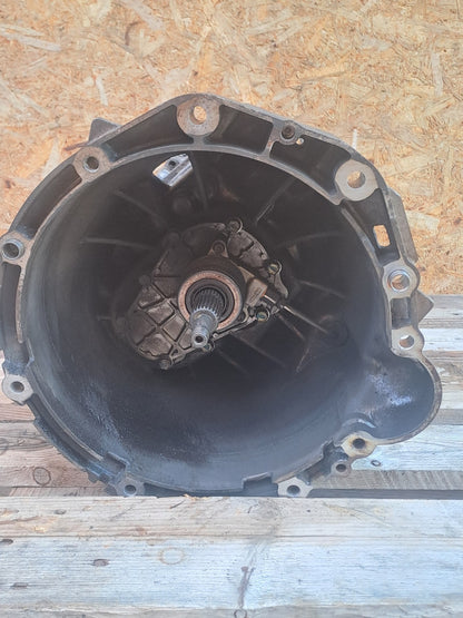 ✅SSANGYONG RODIUS TURISMO 2.2 DIESEL 2017 6 SPEED MANUAL GEARBOX 31020-32002 - Image 3