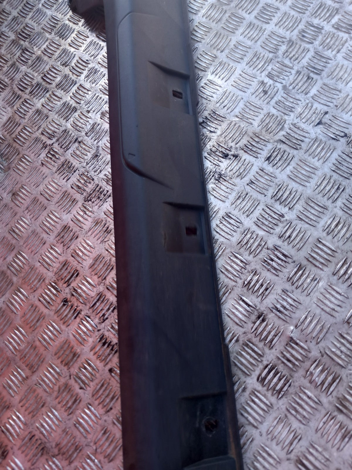 2024 Dacia Jogger Left Side Skirt 764192055R Warranty A391 - Image 4