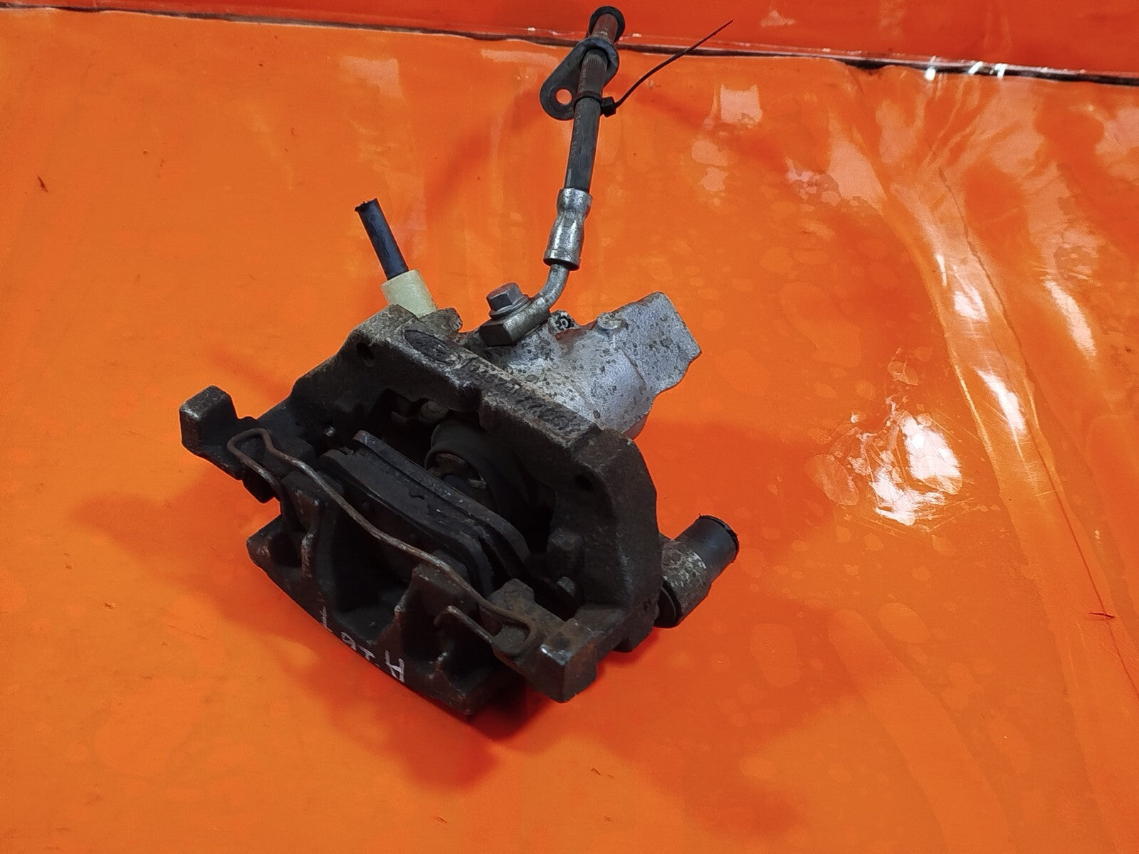 ✅FORD FIESTA MK8 VIGNALE 1.0 PETROL 2018 REAR RIGHT BRAKE CALIPER H1BC2552A - Image 5