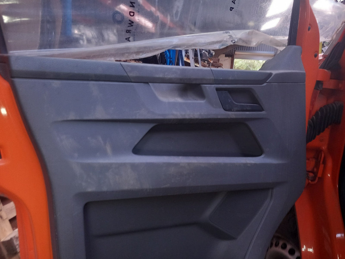 VW Transporter St-Line 2.0 Diesel 2023 Front Left Door Card Warranty A416 - Image 2