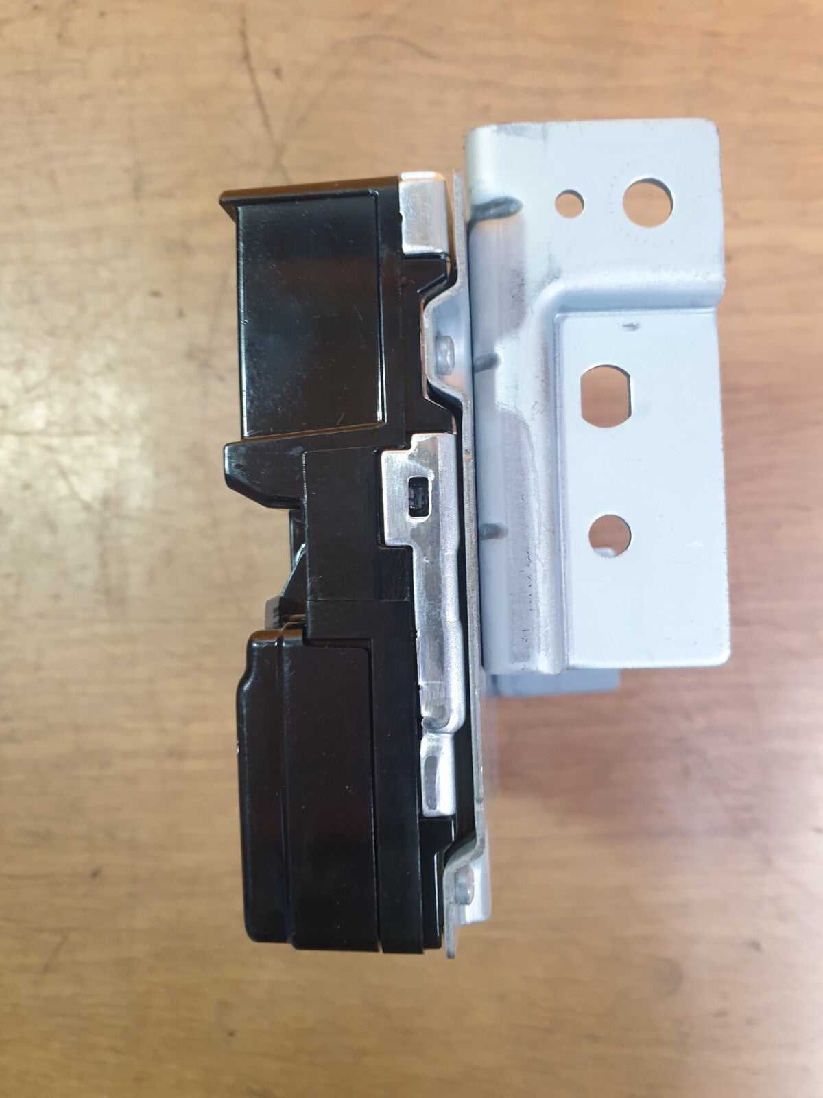 ebay-src:https://i.ebayimg.com/00/s/mtywmfgxmjaw/z/yfeaaoswyofmmxaf/$_57.jpg