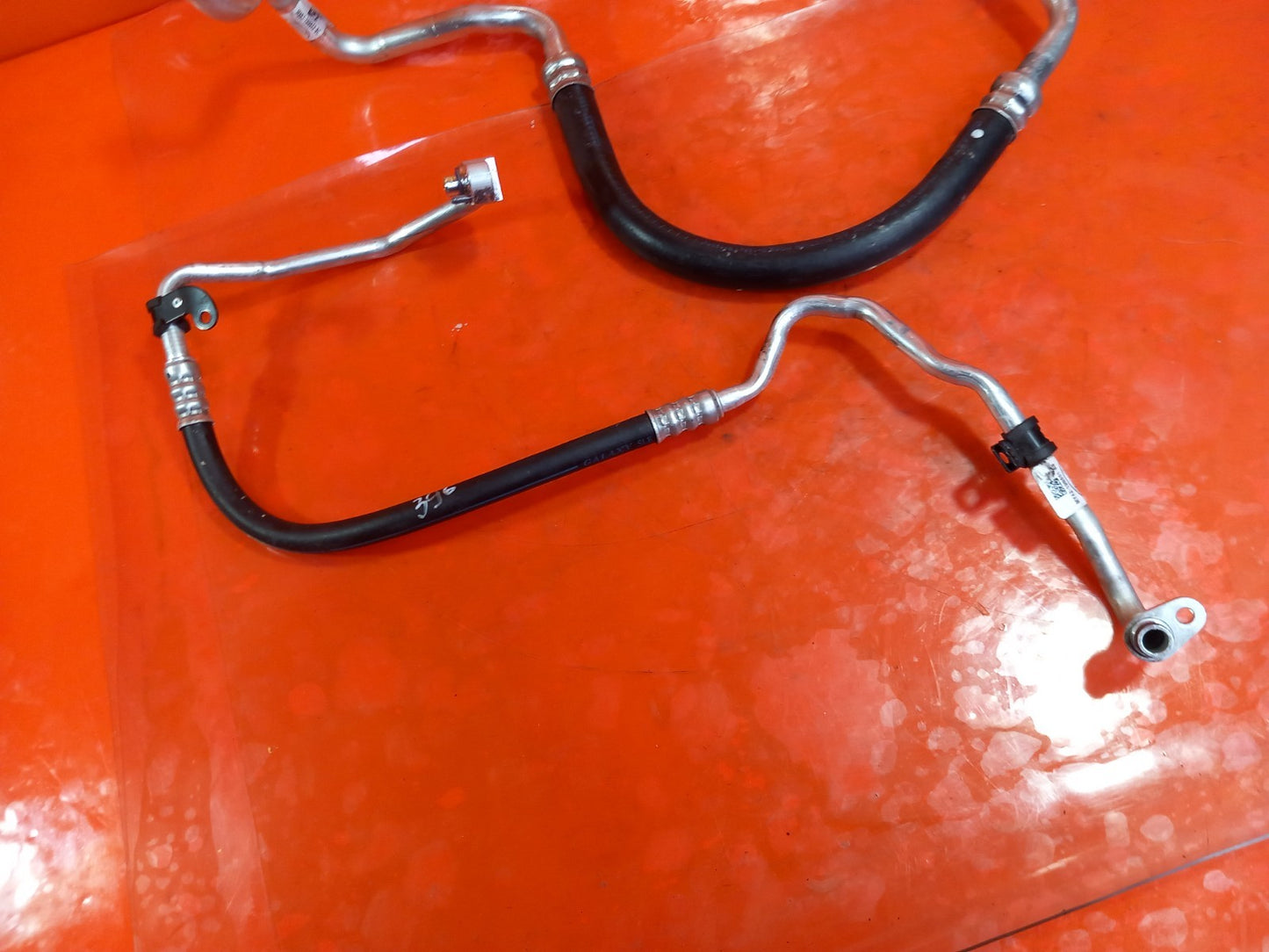 2025 Land Rover Defender L663 A/C Air Con Hose Pipe x2 MY42-19N601-BB A396 - Image 5