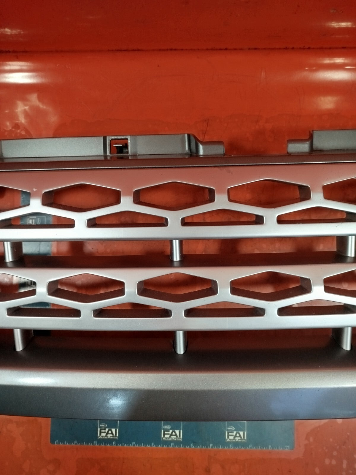✅2010 LAND ROVER DISCOVERY 4 L319 FRONT BUMPER GRILLE AH22-8138-BC + WARRANTY - Image 9