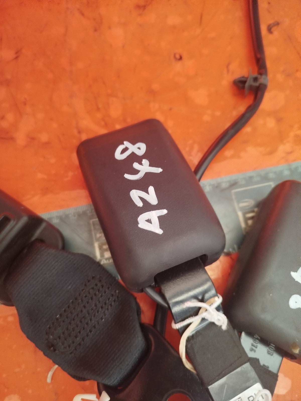 ✅HYUNDAI TUCSON MK4 1.6 PETROL 2023 REAR RIGHT & LEFT SEAT BELT BUCKLE CATCH - Image 4