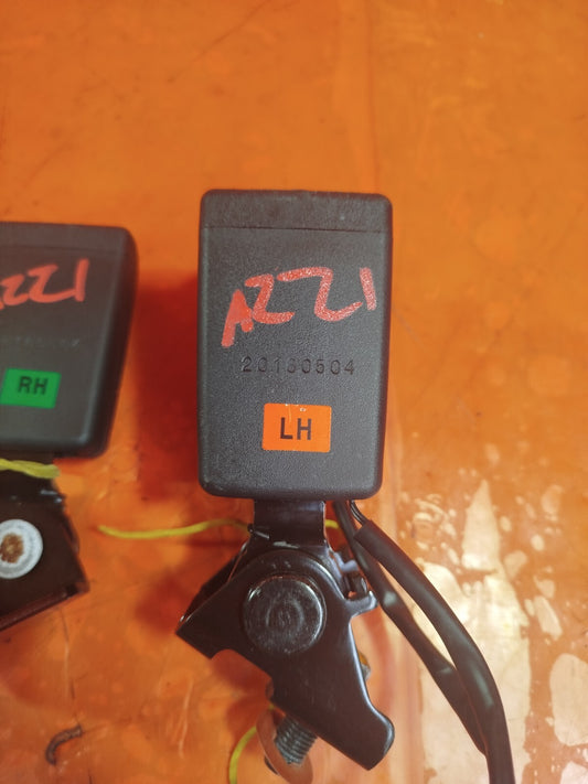 ✅2015 SSANGYONG TIVOLI ELX REAR LEFT & RIGHT SEAT BELT BUCKLES + WARRANTY A221 - Image 2