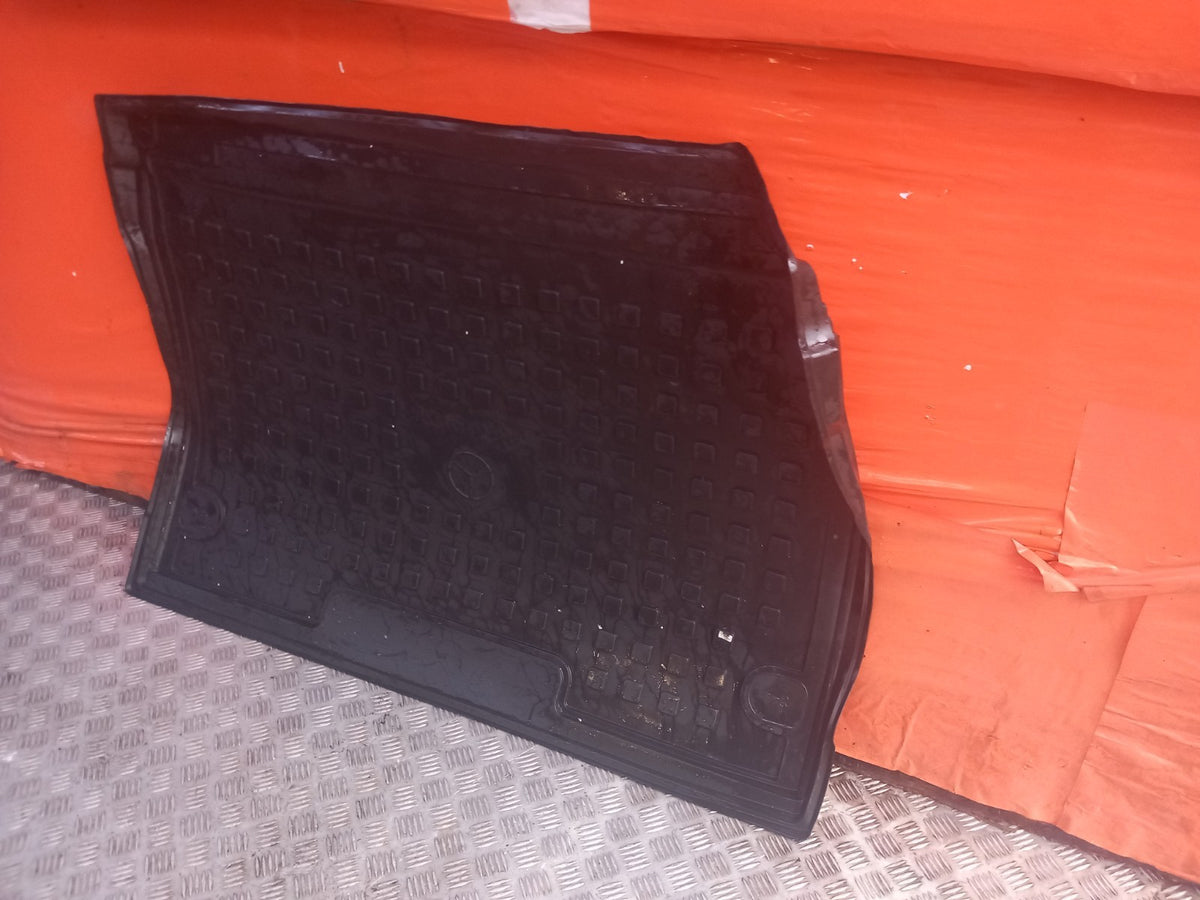 2021 Mercedes W415 Citan Boot Floor Liner Warranty A399 - Image 3