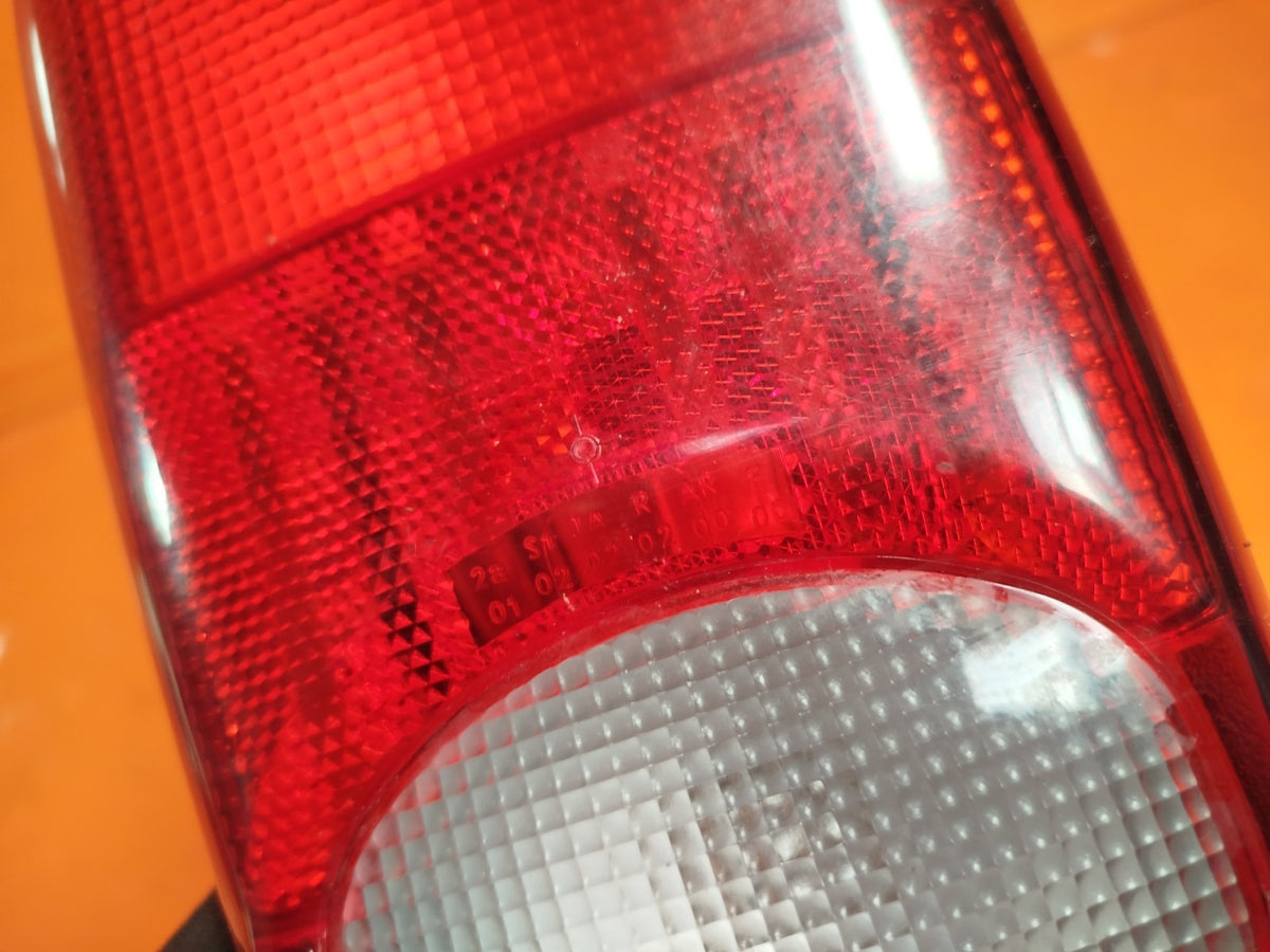 2021 VW Transporter T30 Rear Right Driver Tail Light 7F0945096 Warranty A412 - Image 5